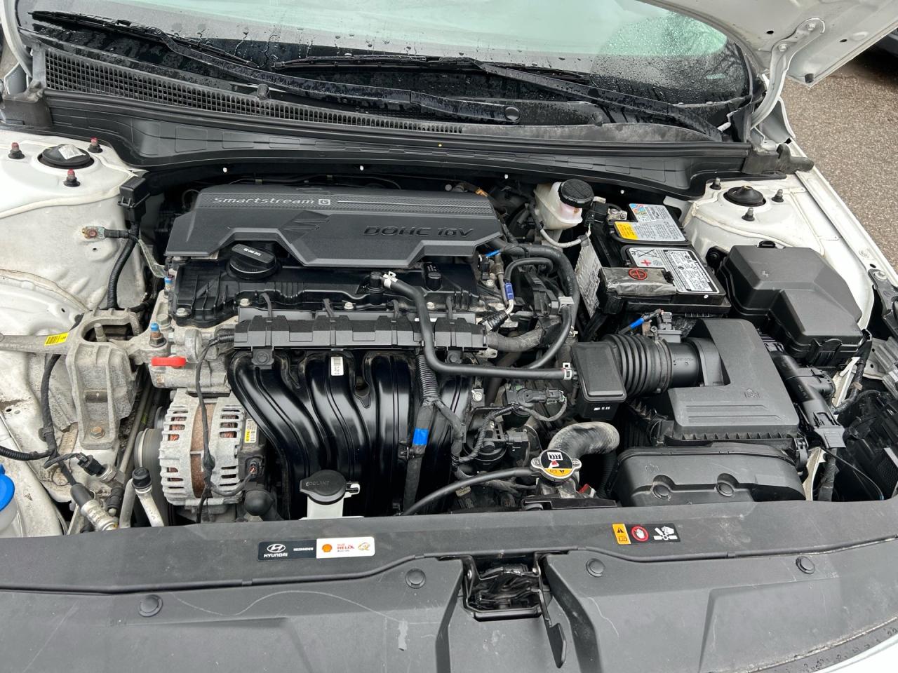 2022 Hyundai Elantra Essential IVT Photo