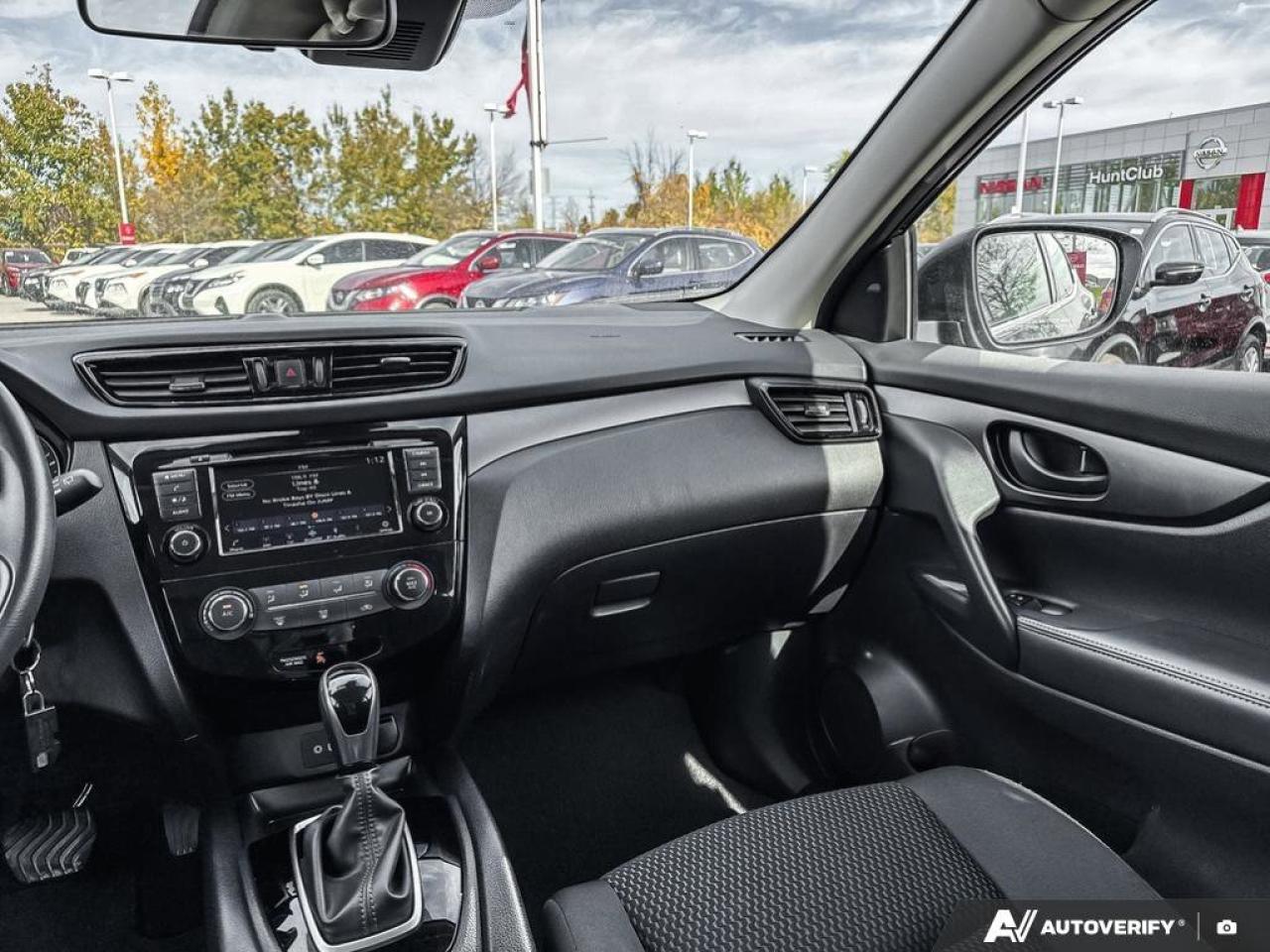 2023 Nissan Qashqai S Photo