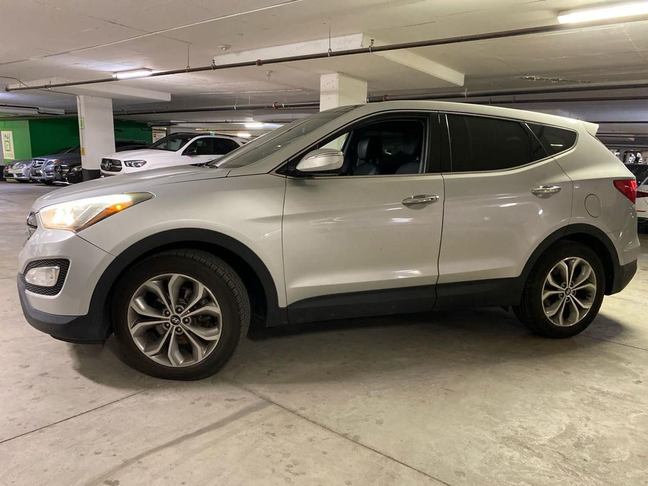 2013 Hyundai Santa Fe AWD 4dr 2.0T Auto SE *Ltd Avail* Photo2