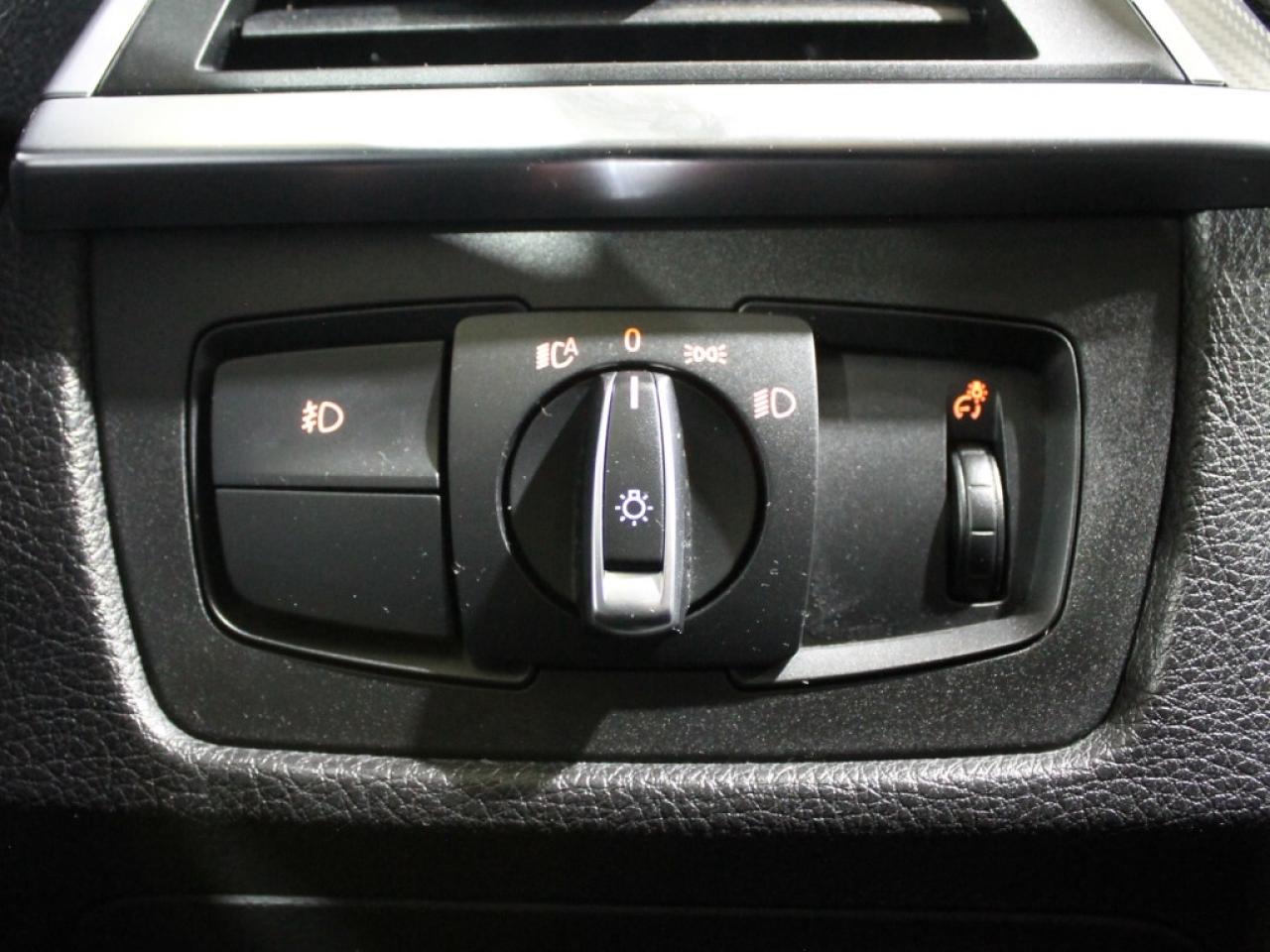 2018 BMW 4 Series 430i xDrive 2dr Coupe NO ACCIDENT SPORT LINE W/RED Photo