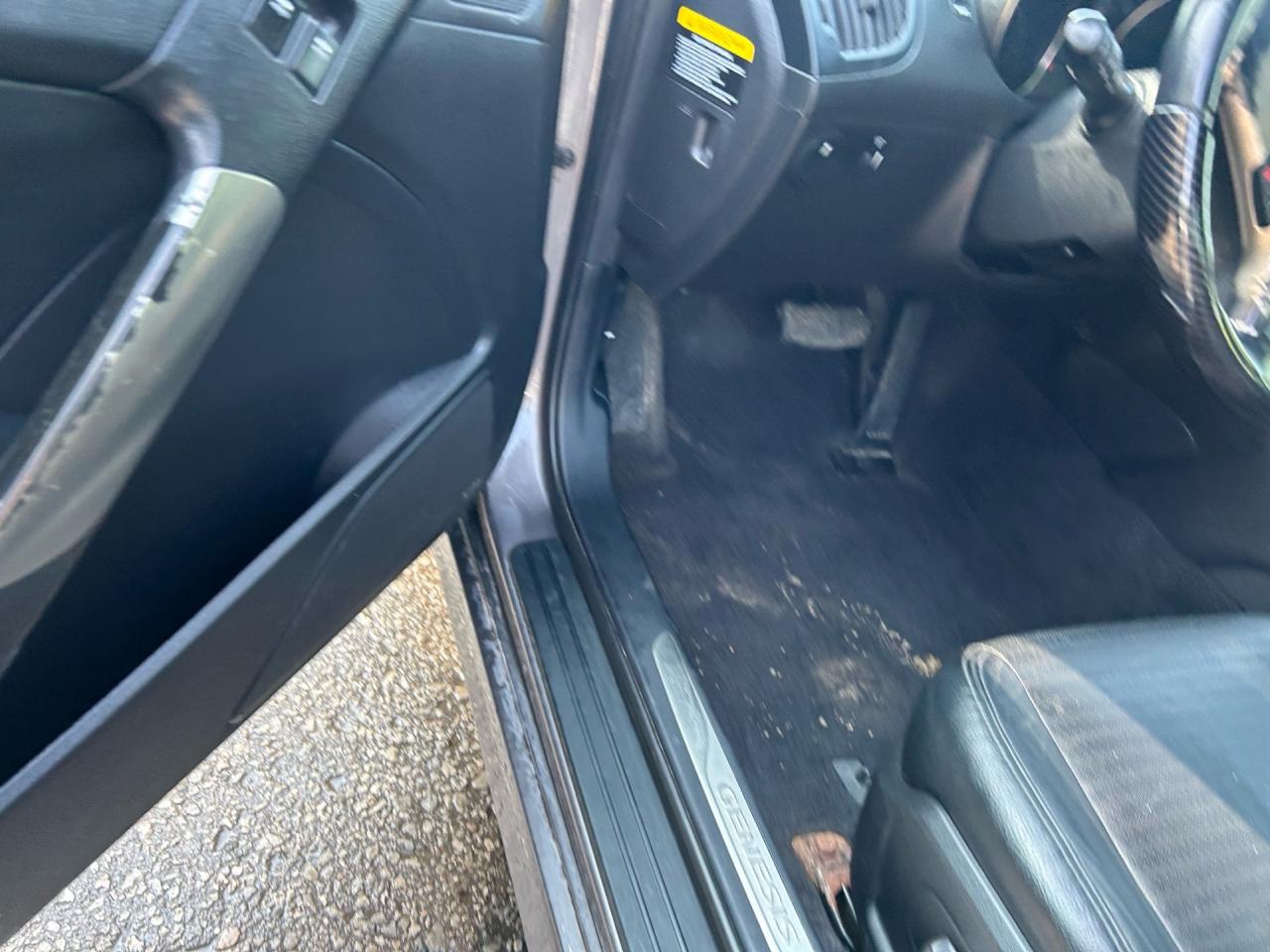 2013 Hyundai Genesis 2dr I4 Auto Premium *Ltd Avail* Photo