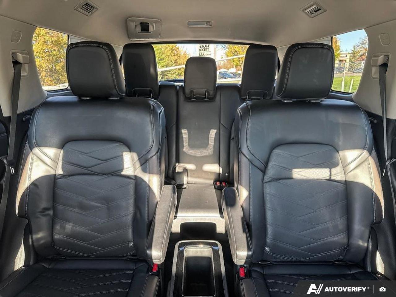 2024 Nissan Pathfinder Platinum Photo