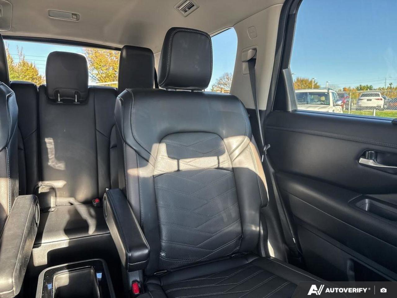 2024 Nissan Pathfinder Platinum Photo