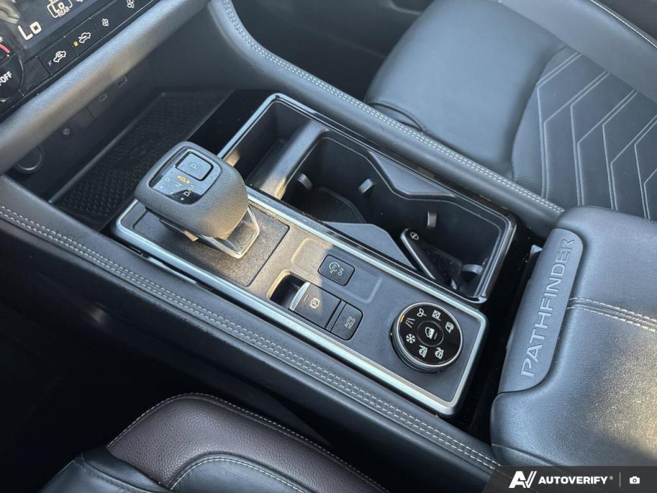 2024 Nissan Pathfinder Platinum Photo