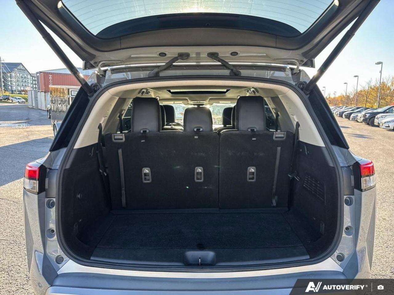 2024 Nissan Pathfinder Platinum Photo