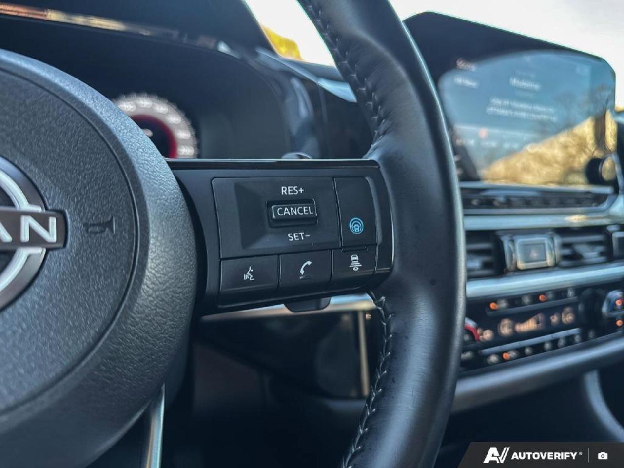 2024 Nissan Pathfinder Platinum Photo