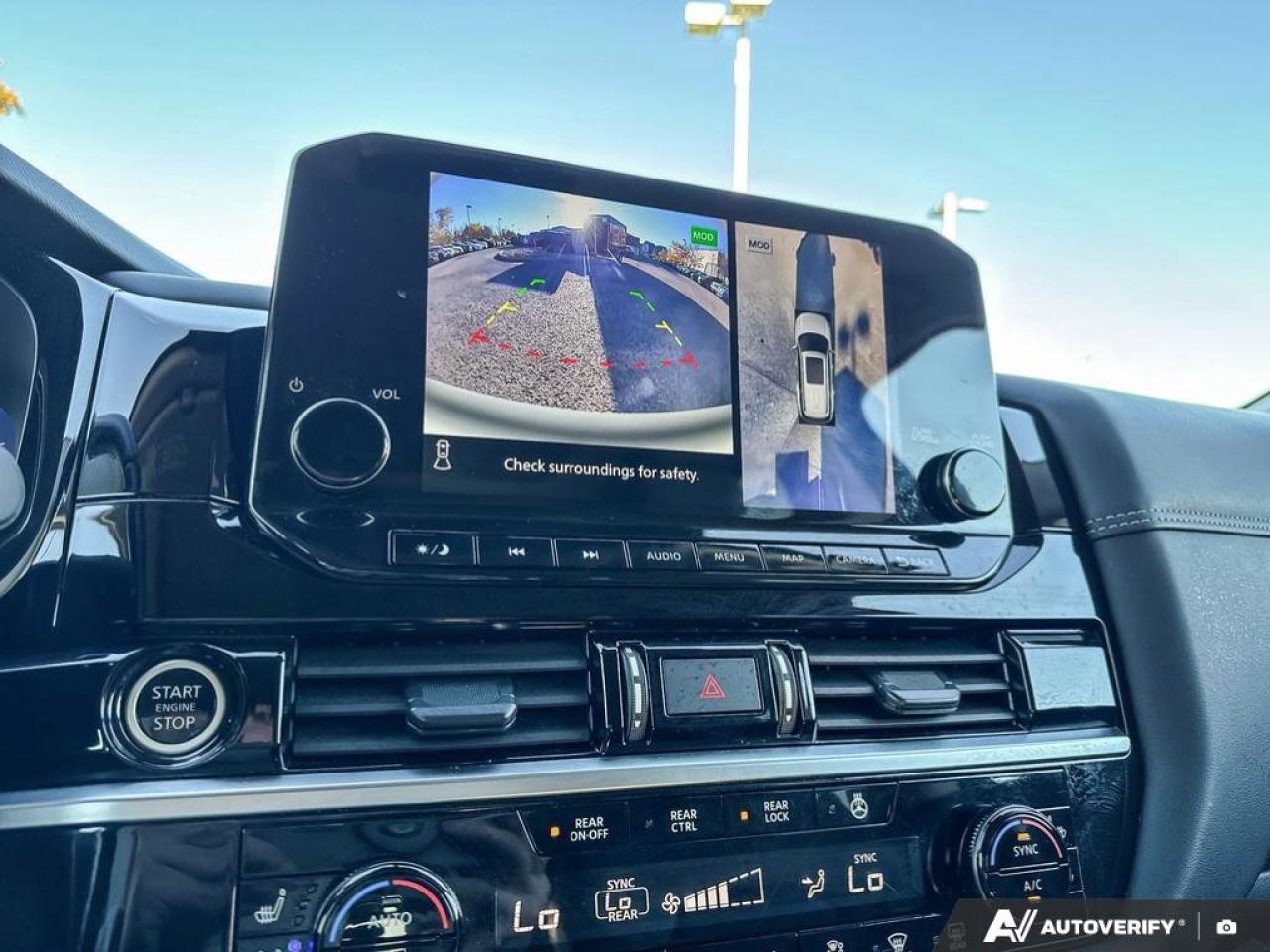 2024 Nissan Pathfinder Platinum Photo