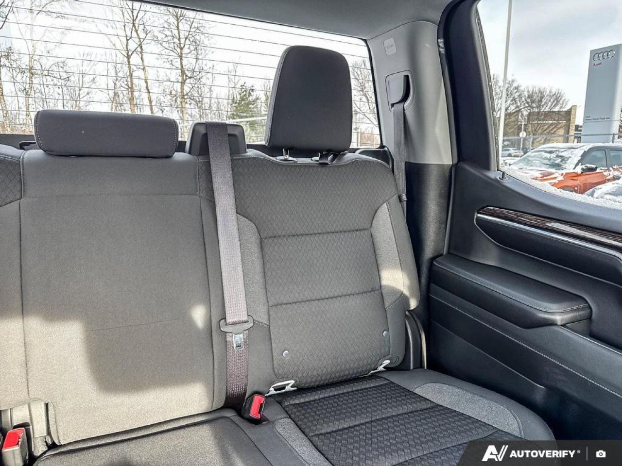 2024 GMC Sierra 1500 SLE Photo