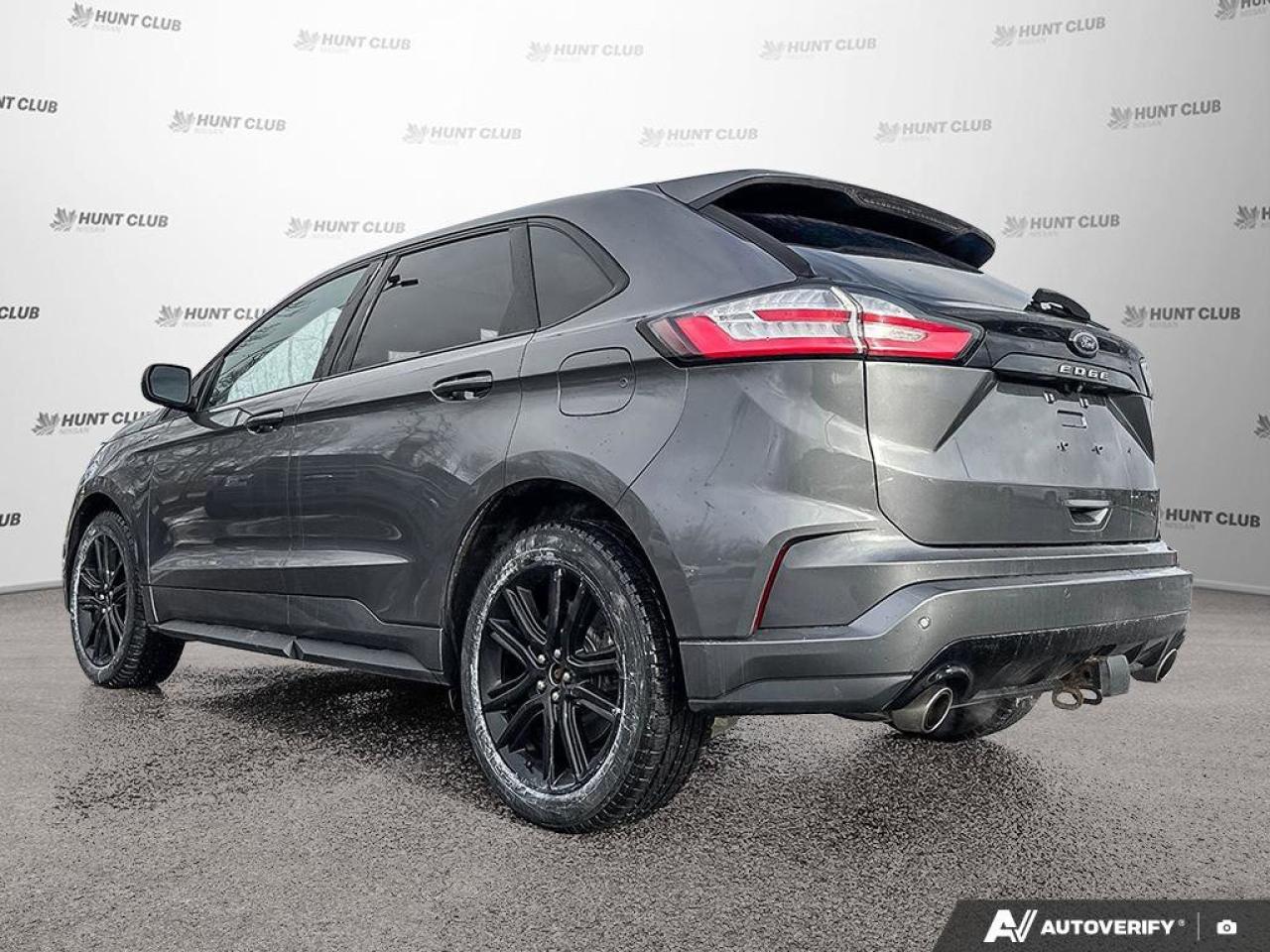 2021 Ford Edge SEL Photo
