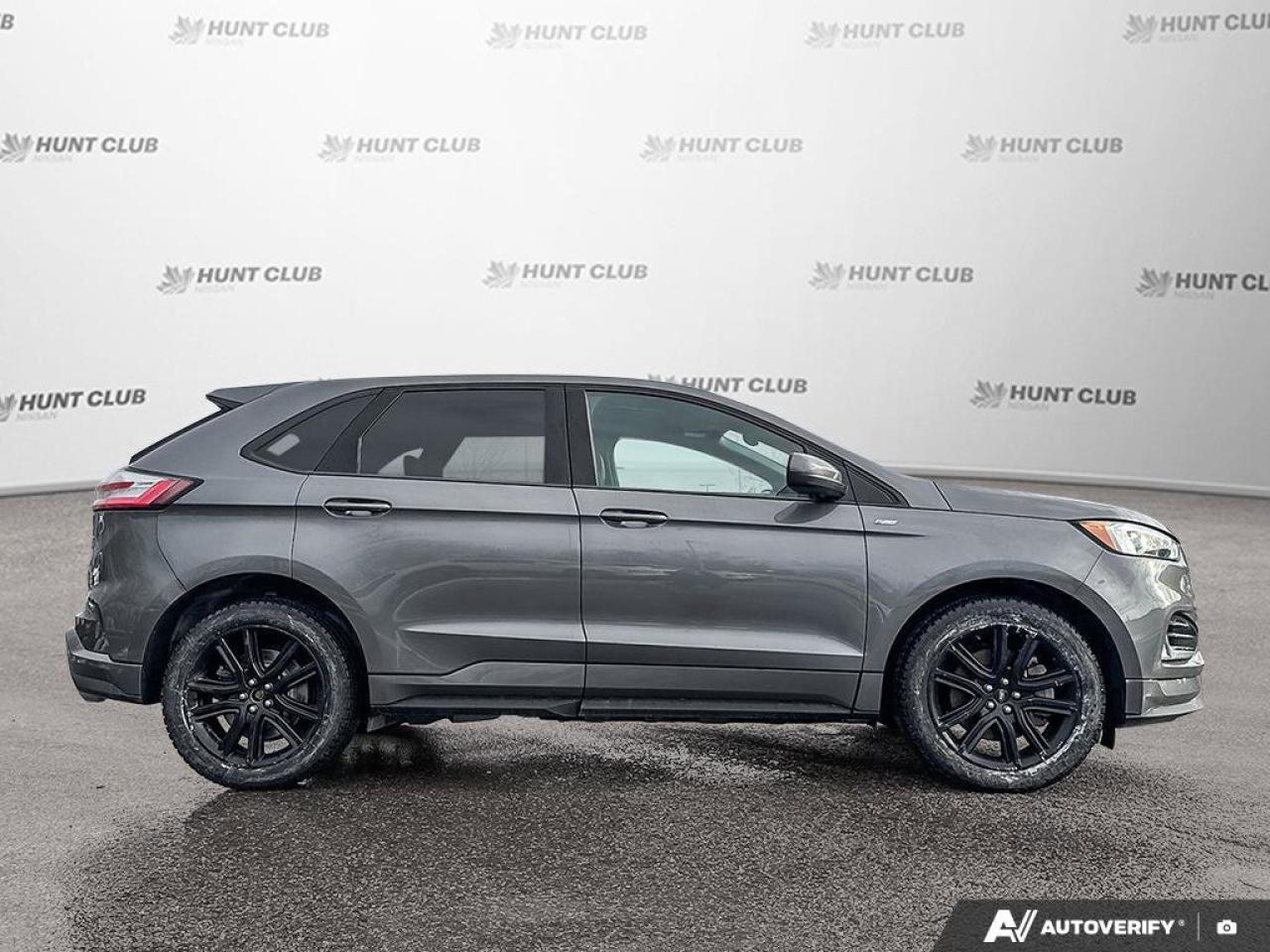2021 Ford Edge SEL Photo
