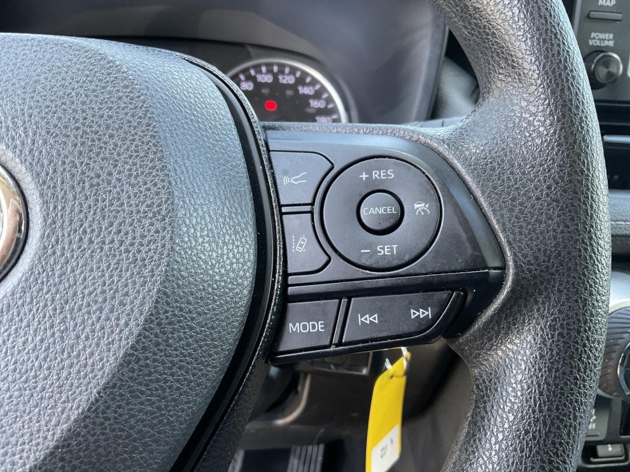 2021 Toyota RAV4 Hybrid LE - ALLOYS! BACK-UP CAM! BSM! Photo