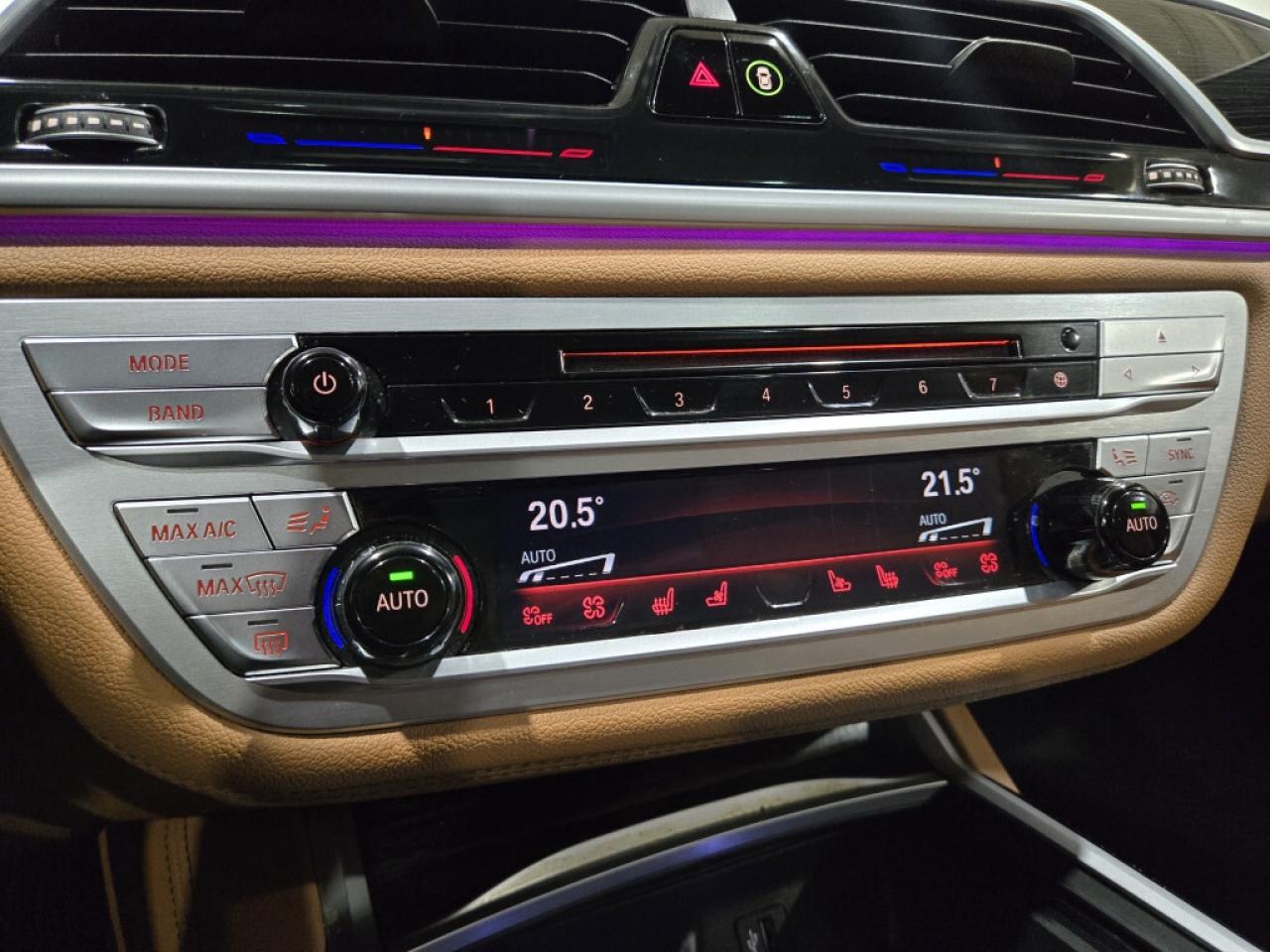 2019 BMW 750i xDrive M-Sport No Accidents Navi 20 M Sport Wheels HUD Photo