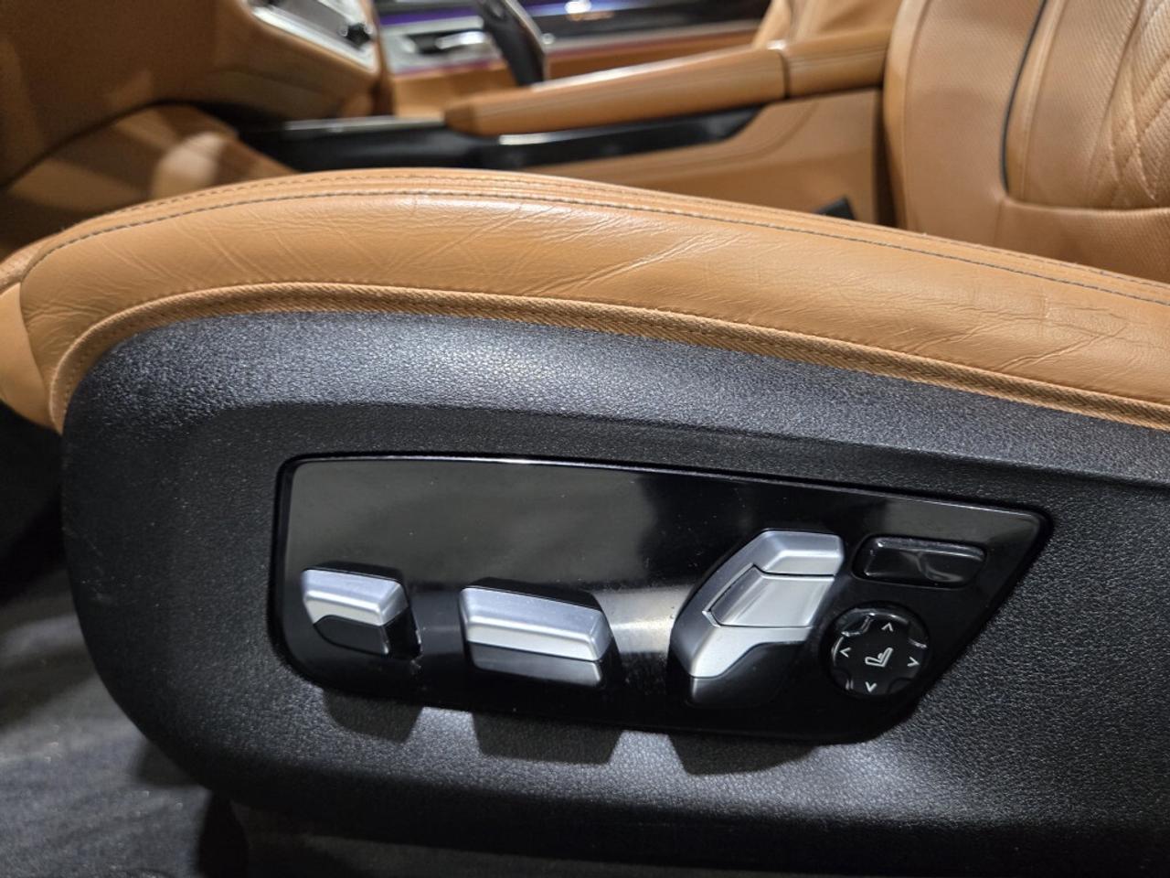 2019 BMW 750i xDrive M-Sport No Accidents Navi 20 M Sport Wheels HUD Br Photo