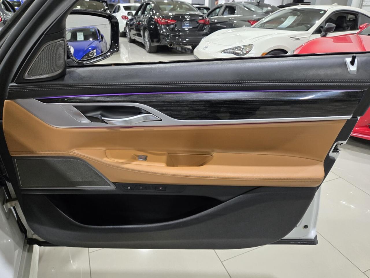 2019 BMW 750i xDrive M-Sport No Accidents Navi 20 M Sport Wheels HUD Br Photo