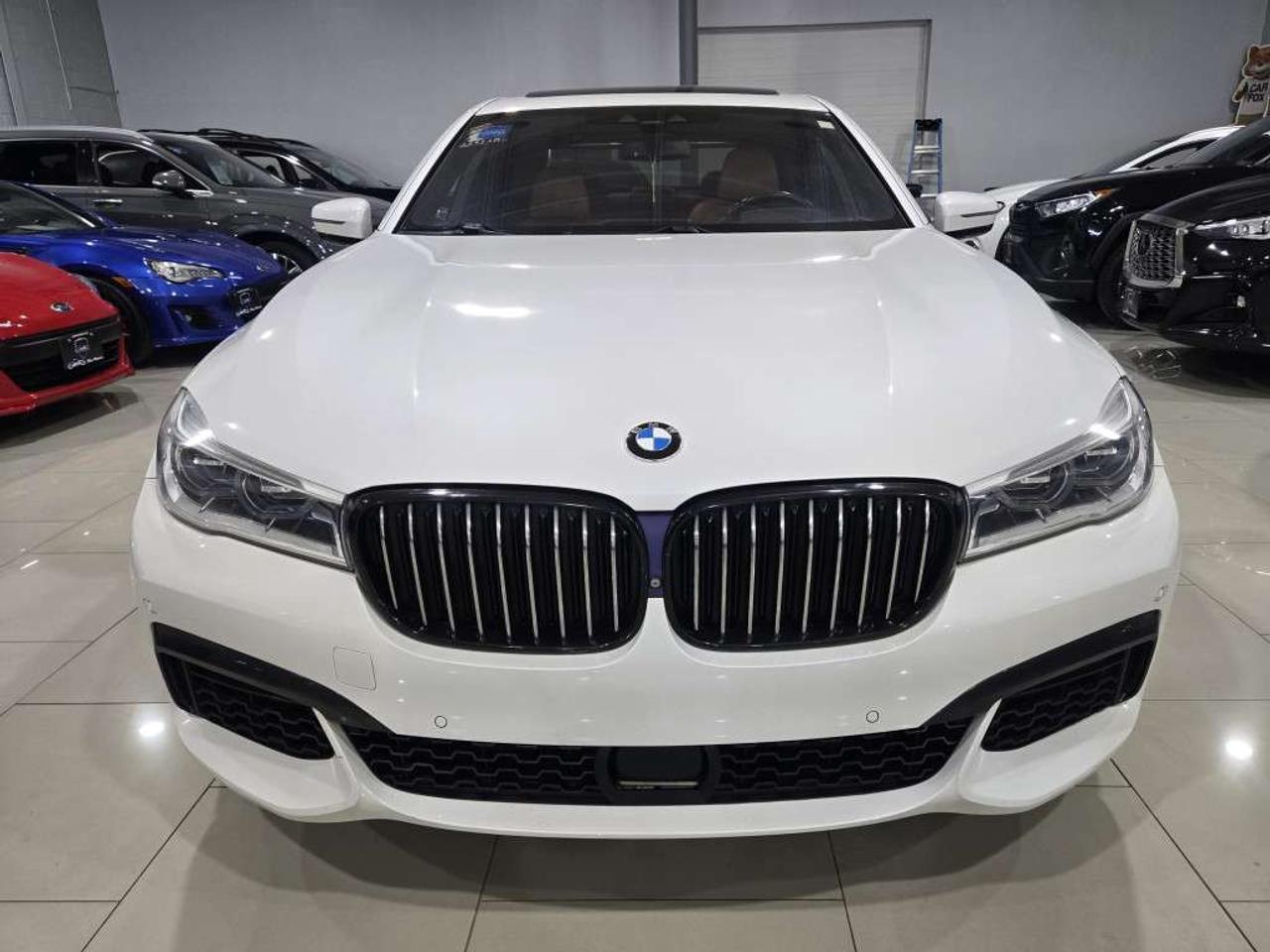 2019 BMW 7 Series M-Sport No Accidents Navi 20 M Sport Wheels HUD Bronze Calipers Photo
