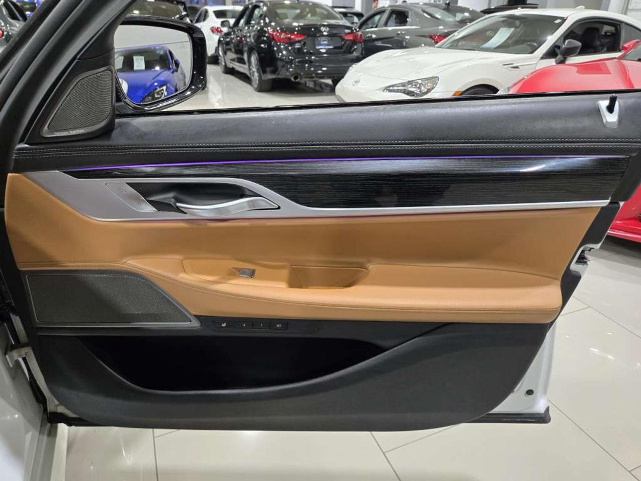 2019 BMW 7 Series M-Sport No Accidents Navi 20 M Sport Wheels HUD Bronze Calipers Photo