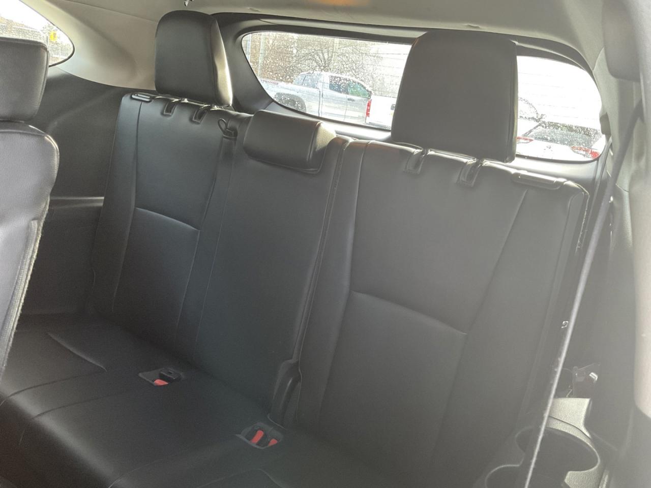 2020 Toyota Highlander XLE AWD V6 - LTHR! BACK-UP CAM! BSM! 8 PASS! CAR P Photo