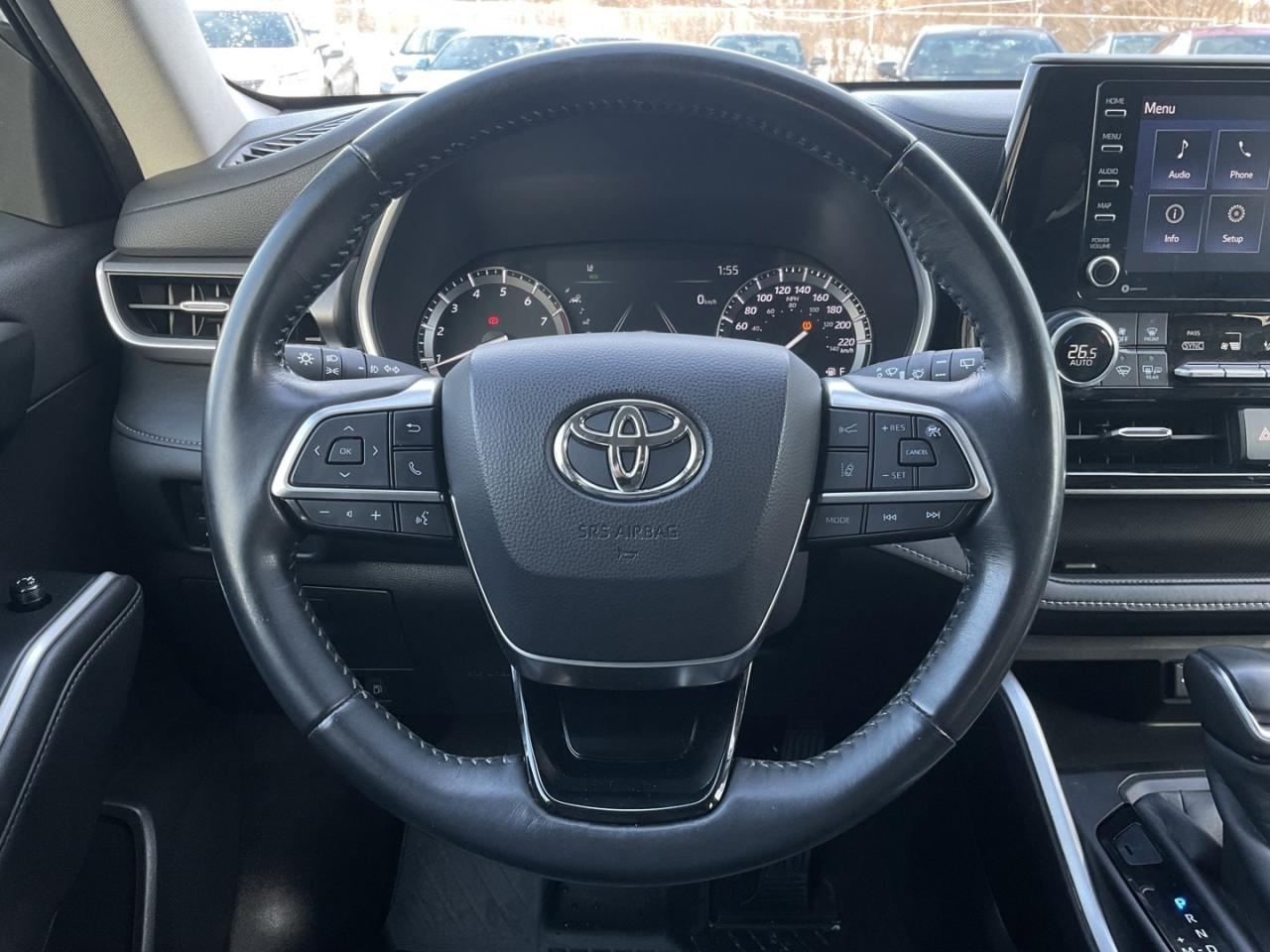 2020 Toyota Highlander XLE AWD V6 - LTHR! BACK-UP CAM! BSM! 8 PASS! CAR P Photo