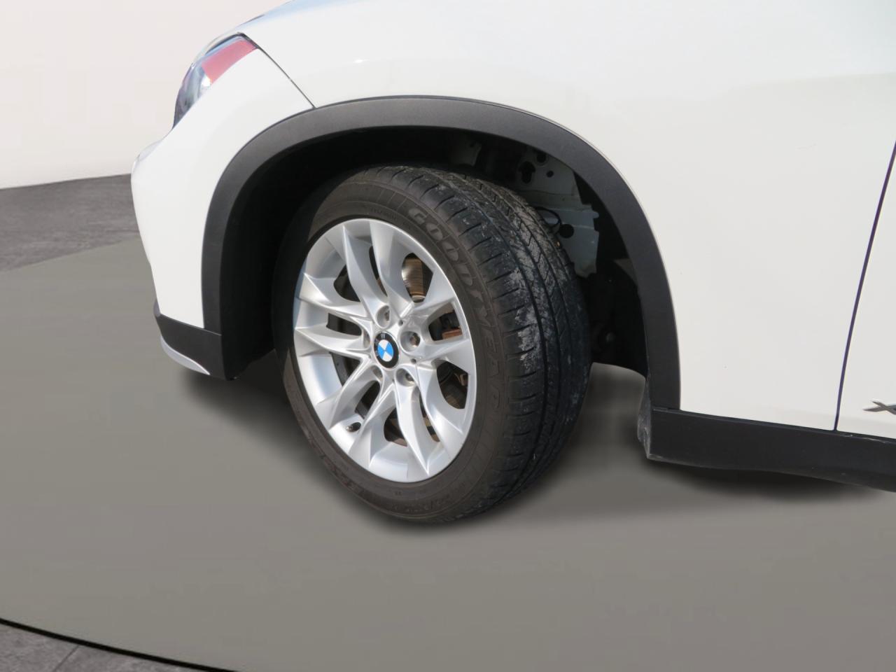 2015 BMW X1 AWD 4dr xDrive28i Photo2