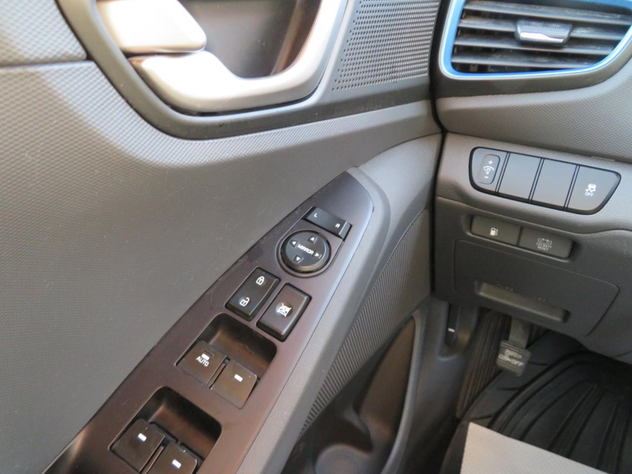 2019 Hyundai Ioniq Hybrid Essential Hatchback Photo