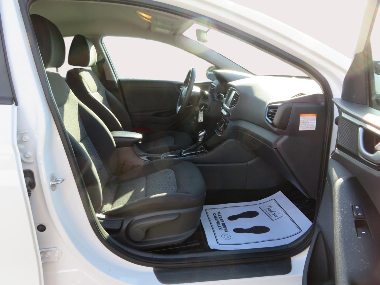 2019 Hyundai Ioniq Hybrid Essential Hatchback Photo