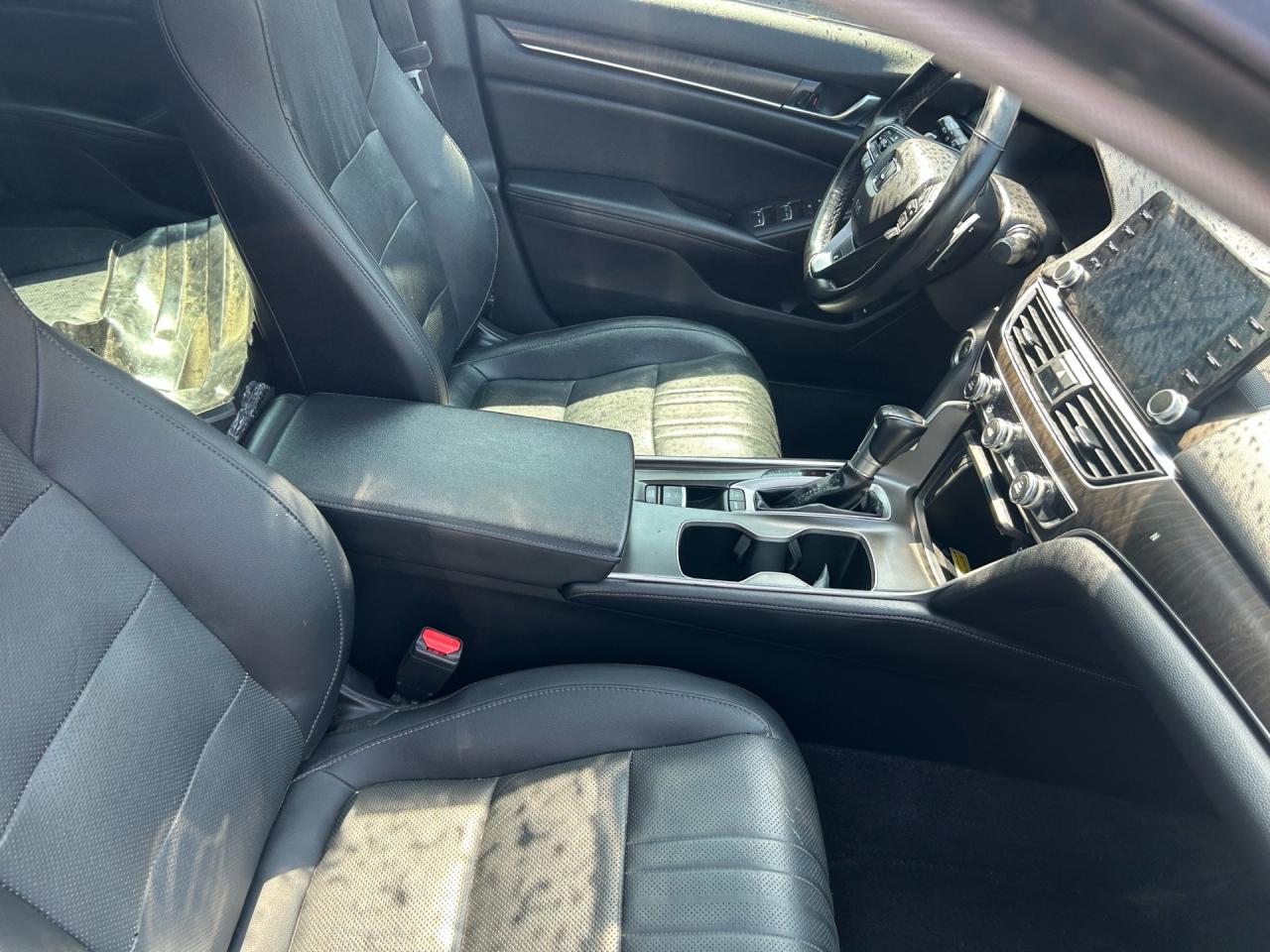 2019 Honda Accord Touring CVT Photo