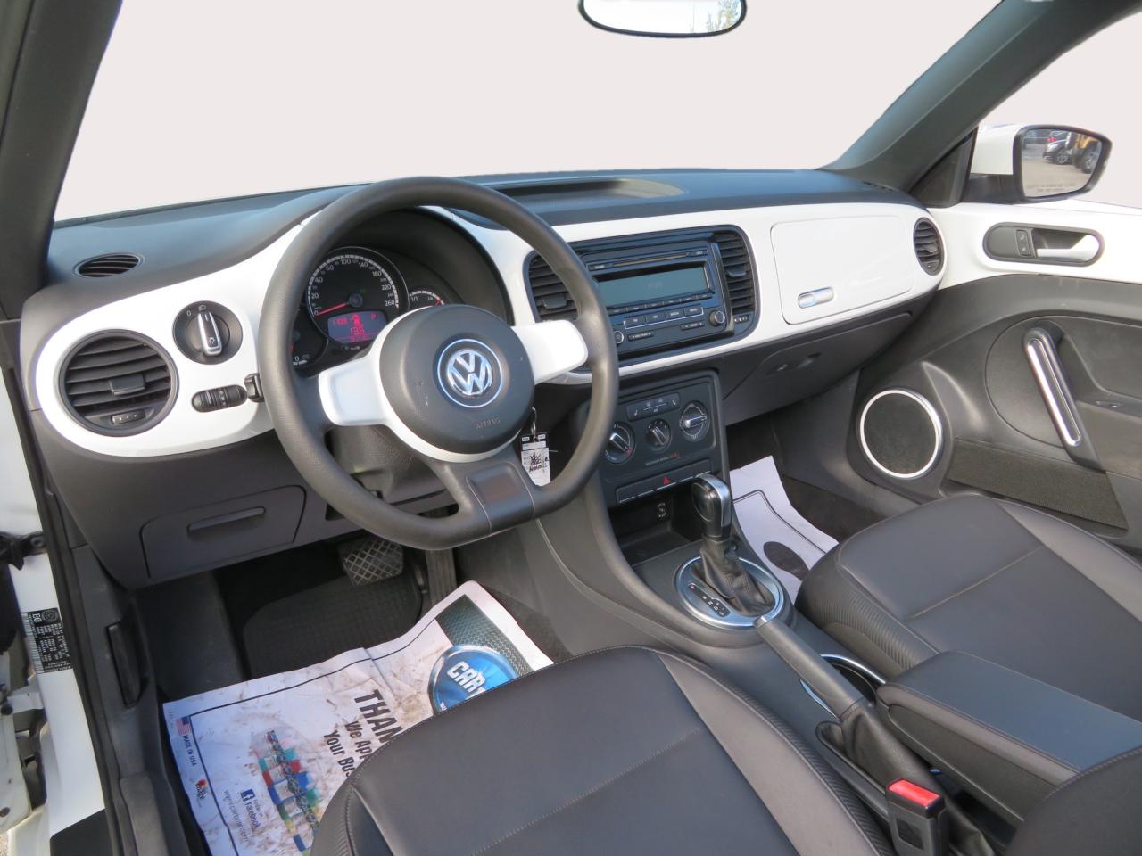 2015 Volkswagen Beetle 2dr Conv 1.8 TSI Auto Trendline+ Photo