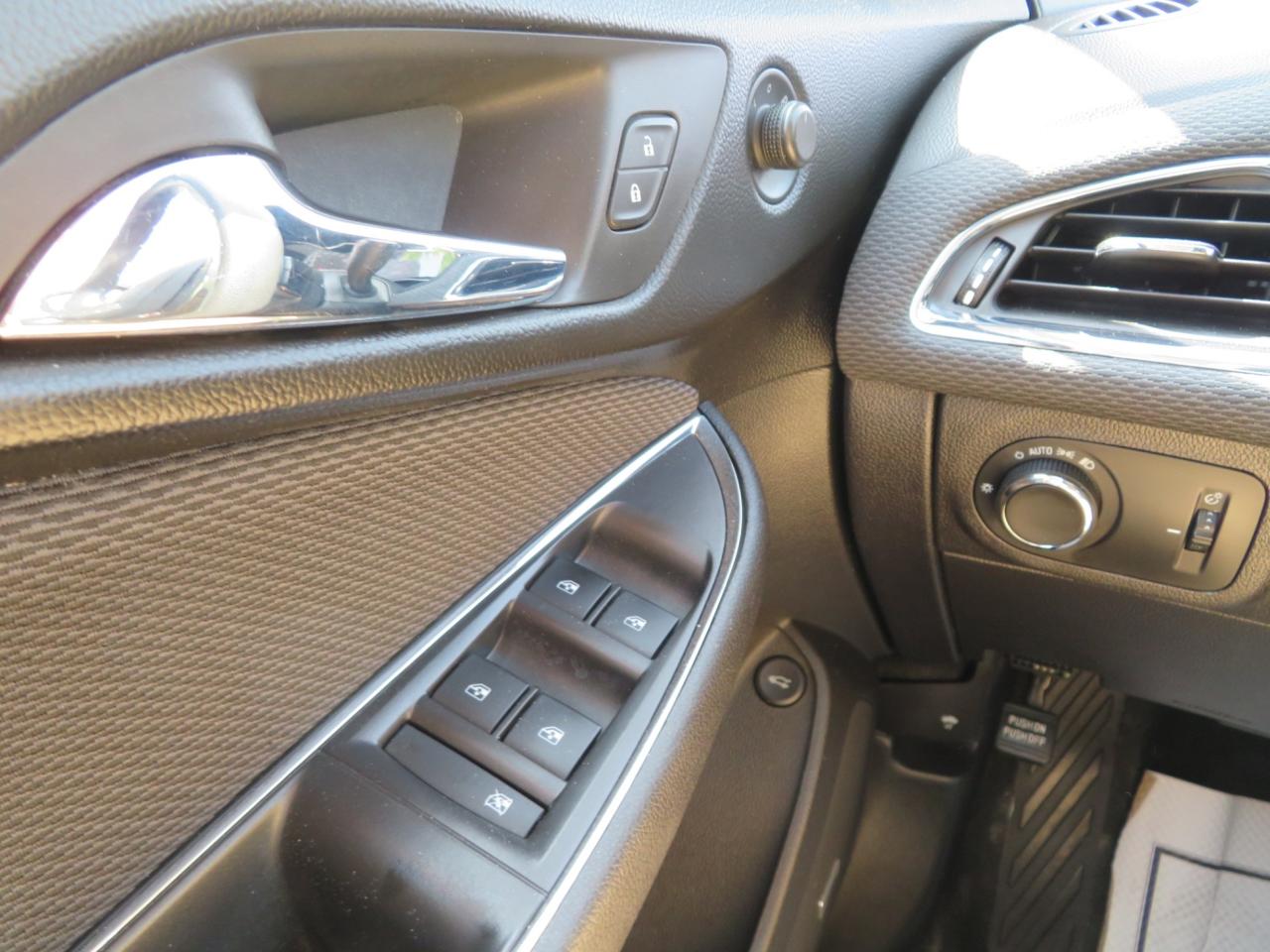 2017 Chevrolet Cruze 4dr Sdn 1.4L LT w/1SD Photo