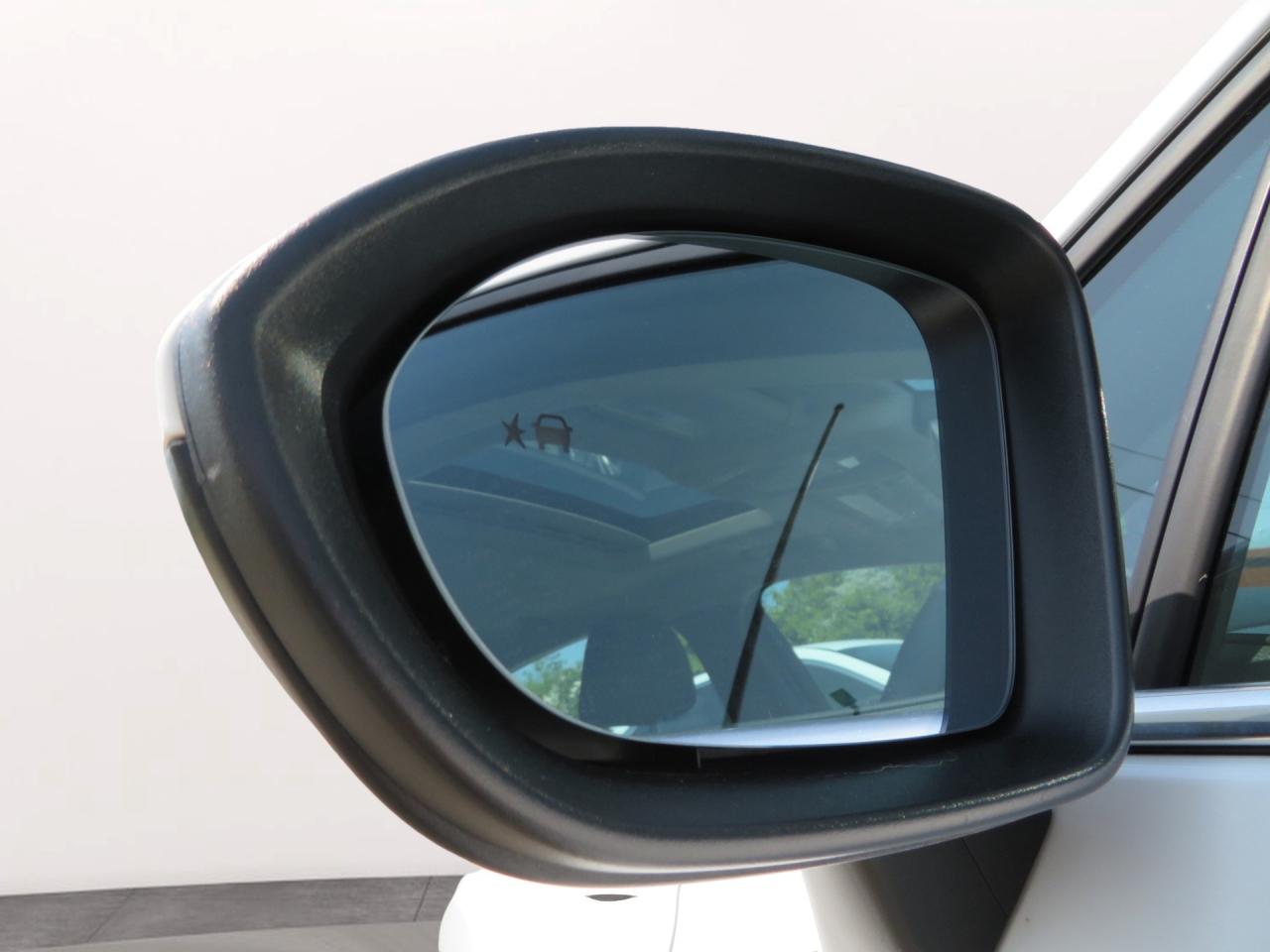 2017 Chevrolet Cruze 4dr Sdn 1.4L LT w/1SD Photo