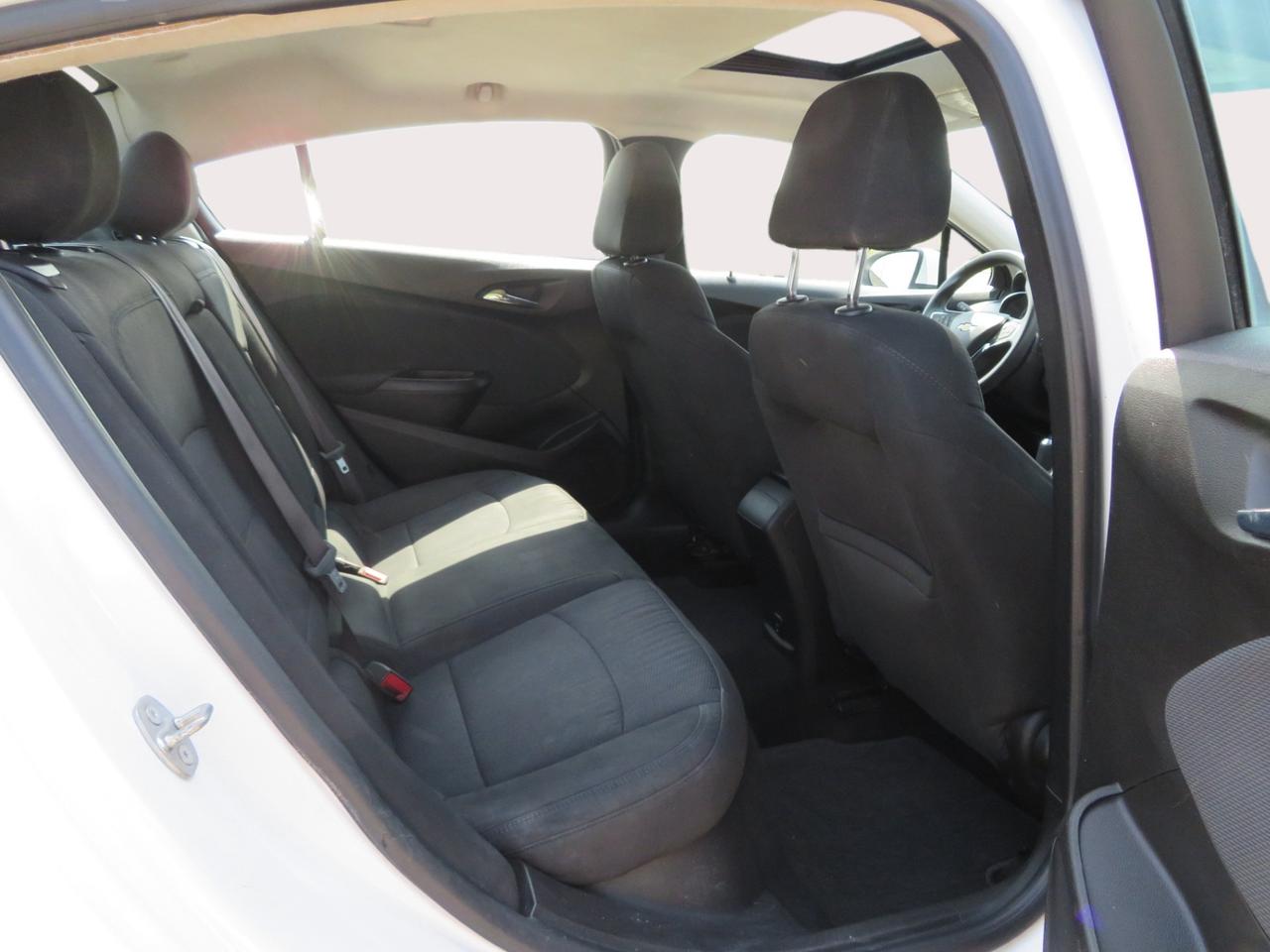 2017 Chevrolet Cruze 4dr Sdn 1.4L LT w/1SD Photo