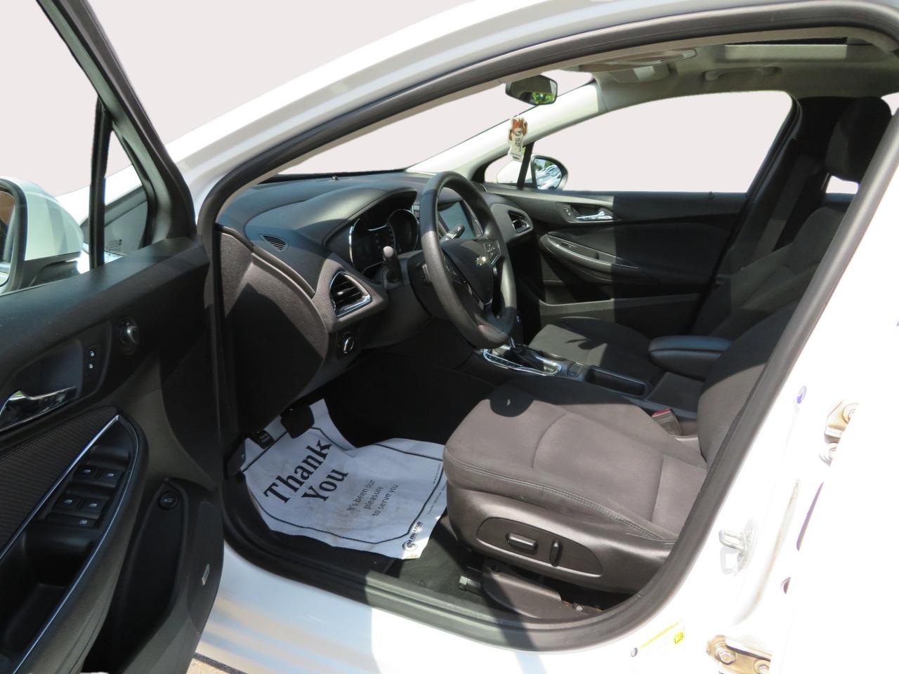 2017 Chevrolet Cruze 4dr Sdn 1.4L LT w/1SD Photo