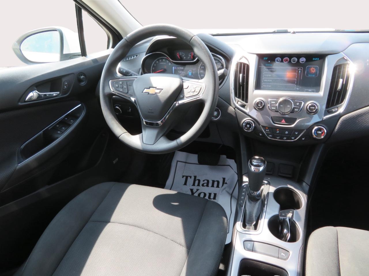 2017 Chevrolet Cruze 4dr Sdn 1.4L LT w/1SD Photo