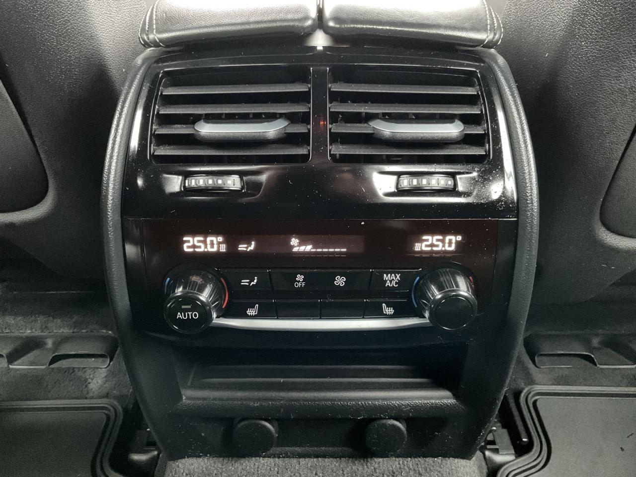 2017 BMW 5 Series 530i xDrive - M-PKG! LTHR! NAV! BACK-UP CAM! HUD! Photo