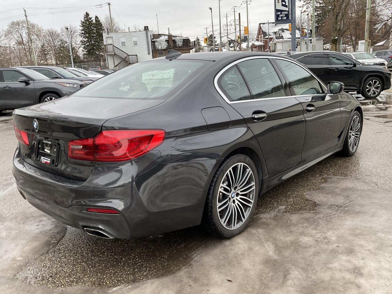 2017 BMW 5 Series 530i xDrive - M-PKG! LTHR! NAV! BACK-UP CAM! HUD! Photo