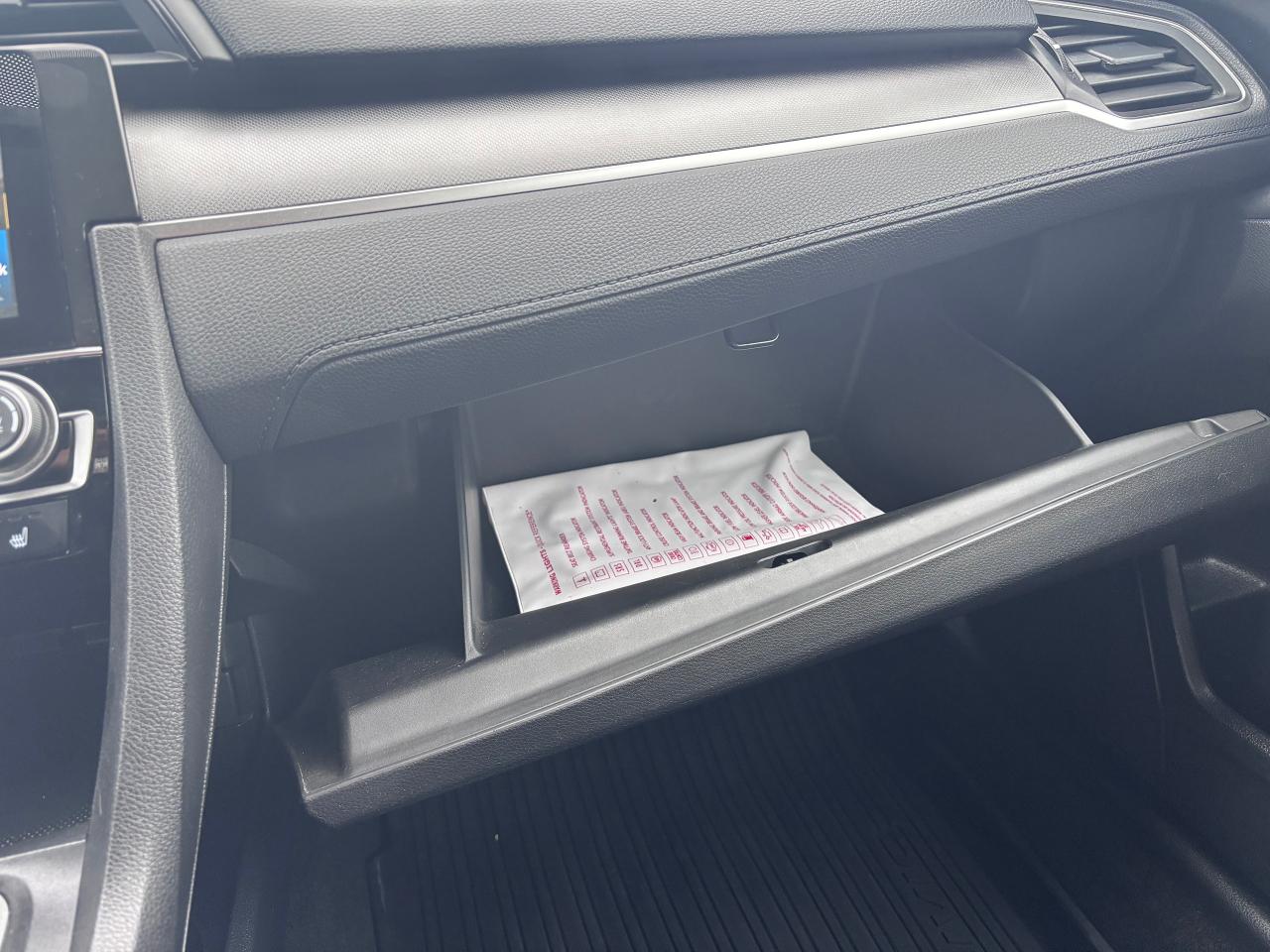 2016 Honda Civic 6 SPD ULTRA LOW KMS! - Photo #27