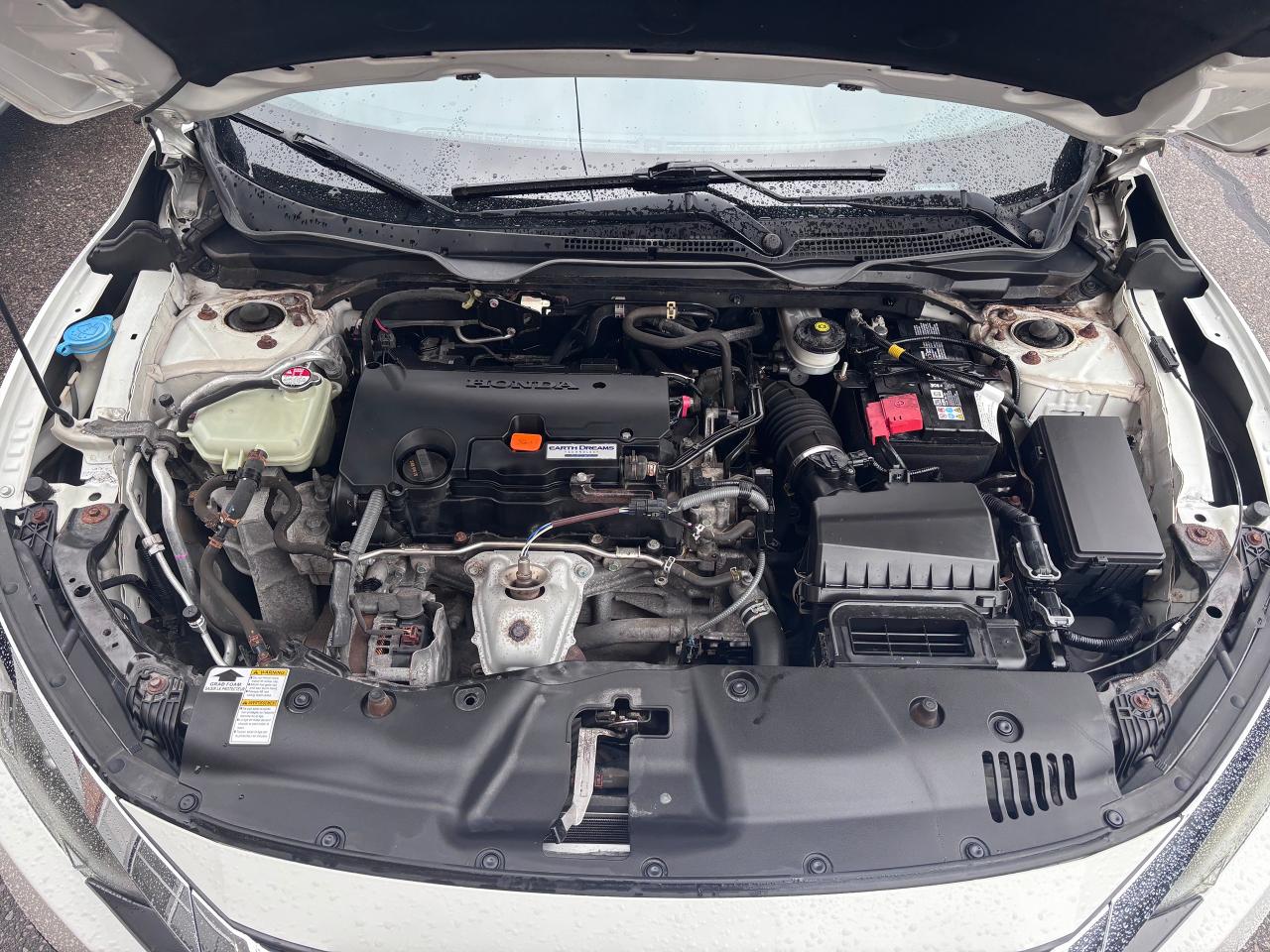 2016 Honda Civic 6 SPD ULTRA LOW KMS! - Photo #29