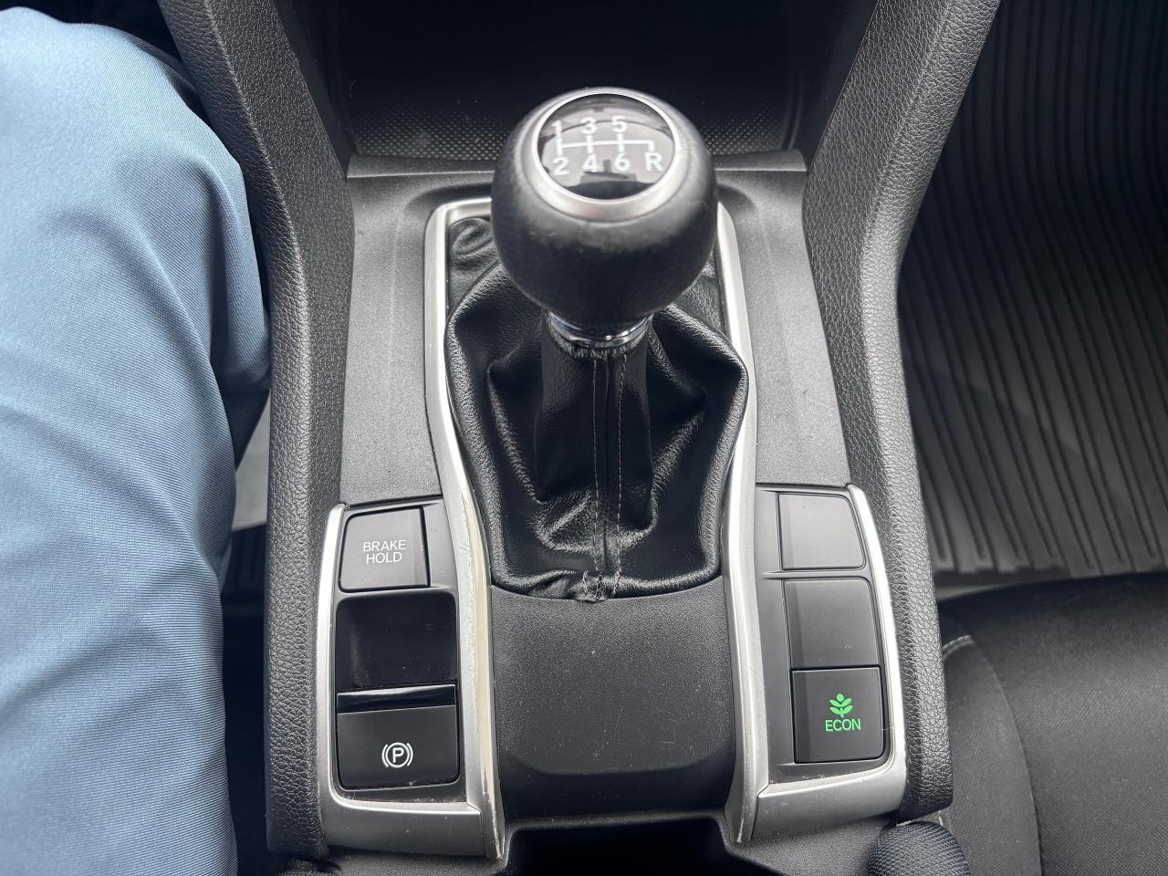 2016 Honda Civic 6 SPD ULTRA LOW KMS! - Photo #24