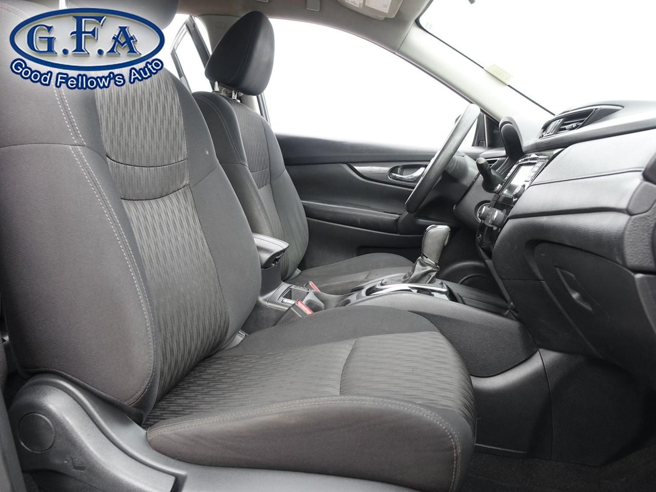 2018 Nissan Rogue S MODEL, FWD, REARVIEW CAMERA, BLUETOOTH Photo