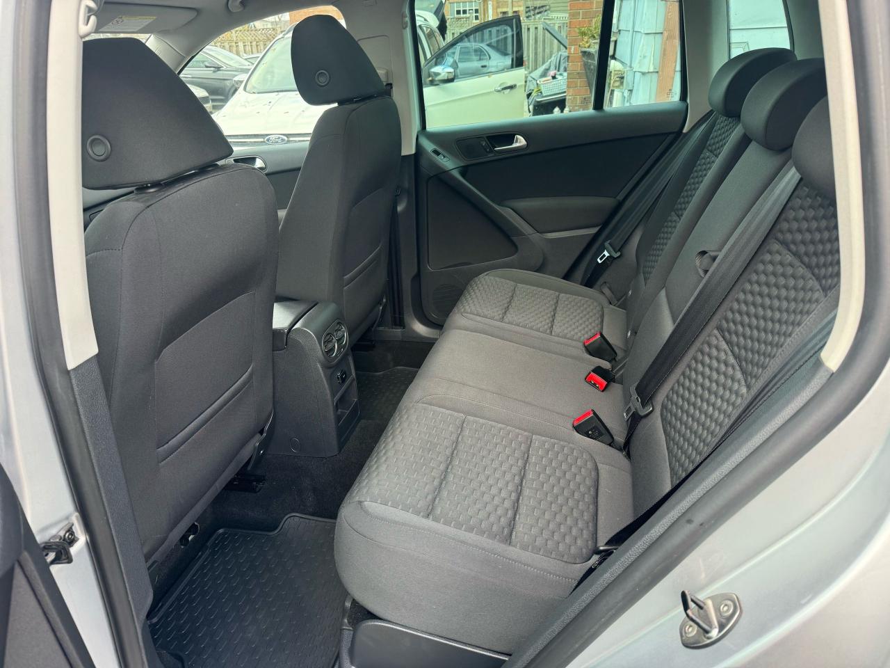 2010 Volkswagen Tiguan COMFORTLINE - Photo #12