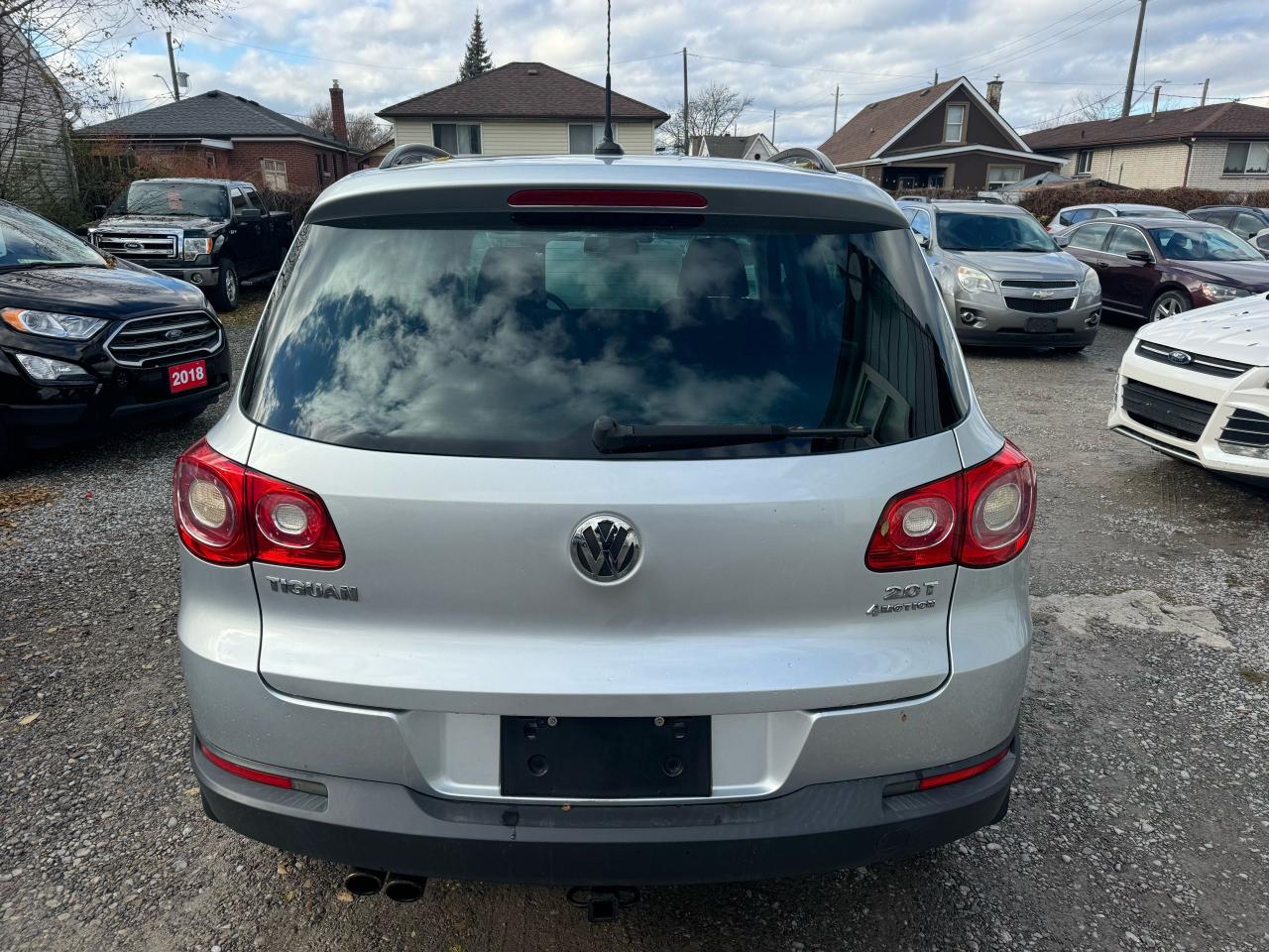2010 Volkswagen Tiguan COMFORTLINE Photo2
