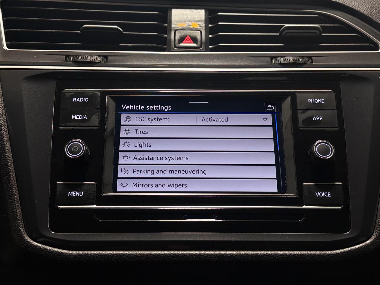 2024 Volkswagen Tiguan Trendline | 7 PASSANGER Photo