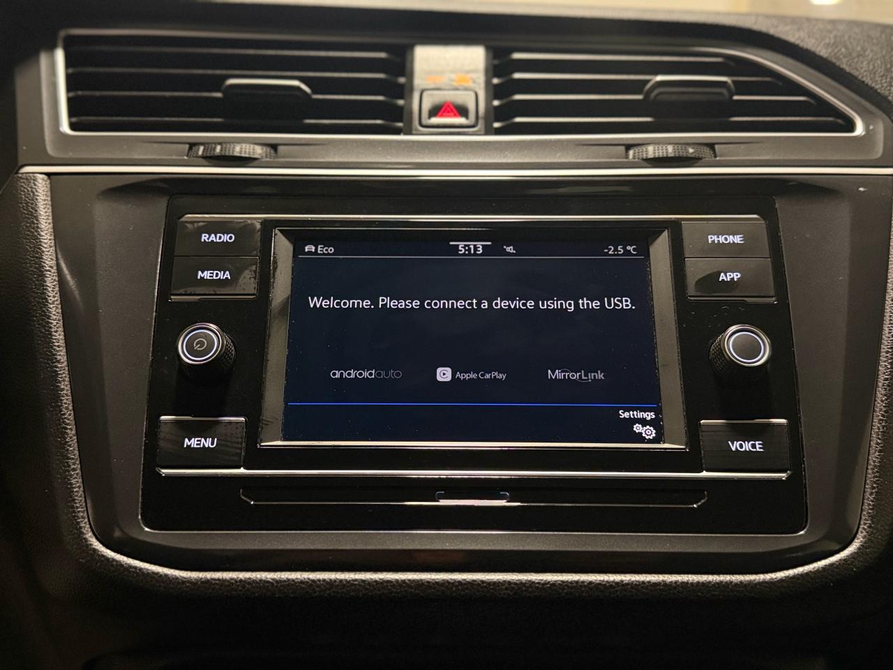 2024 Volkswagen Tiguan Trendline | 7 PASSANGER Photo