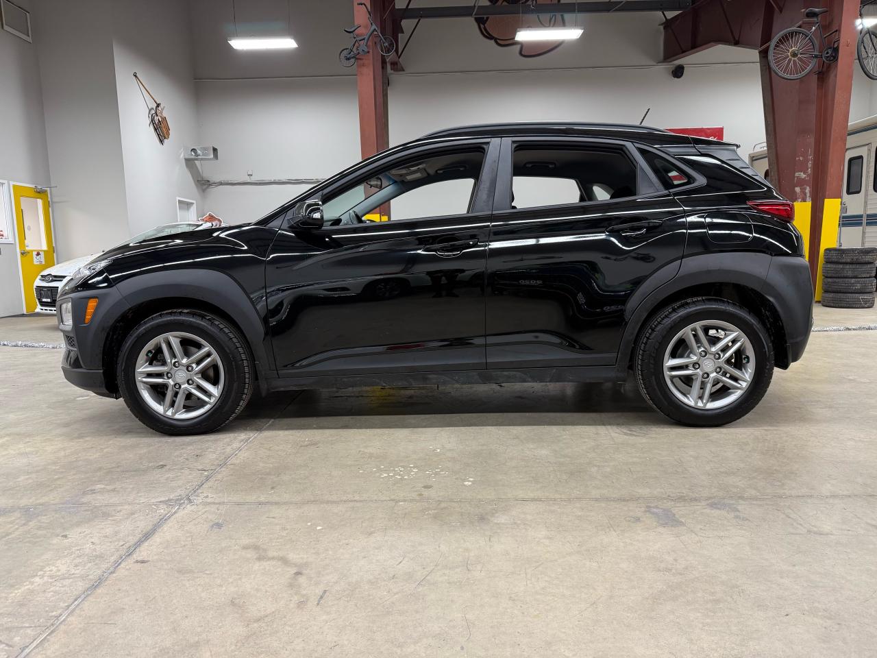 2019 Hyundai KONA Essential Photo2