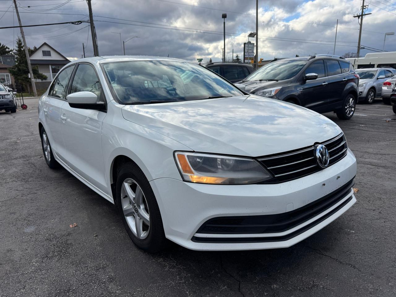 2017 Volkswagen Jetta 1.4 TSI Auto Trendline+ Photo2