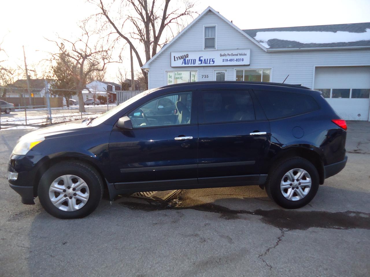 2011 Chevrolet Traverse FWD 4dr LS