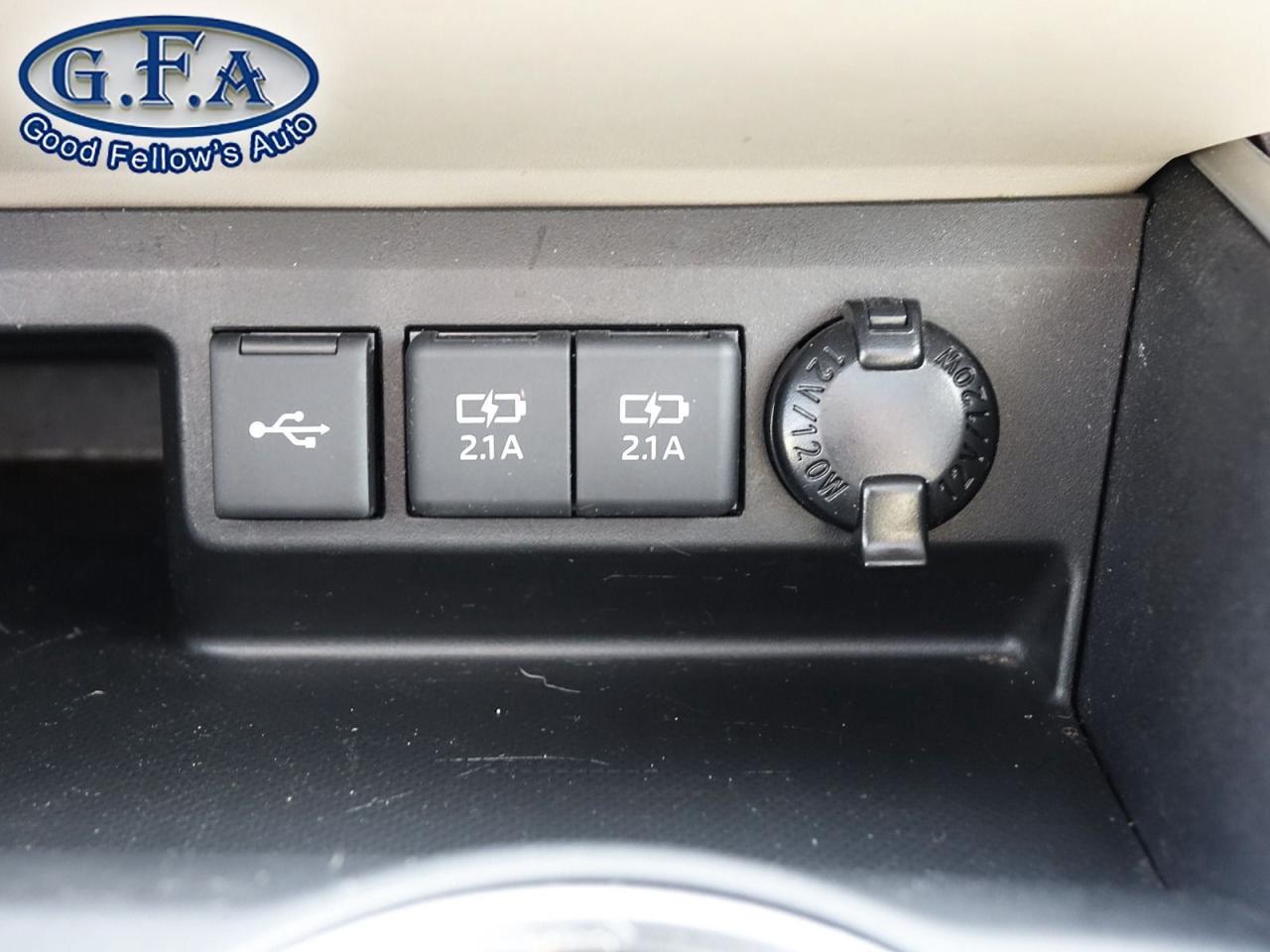 2021 Toyota Highlander XLE MODEL, AWD, 8 PASSENGER, LEATHER SEATS, SUNROO - Photo #21