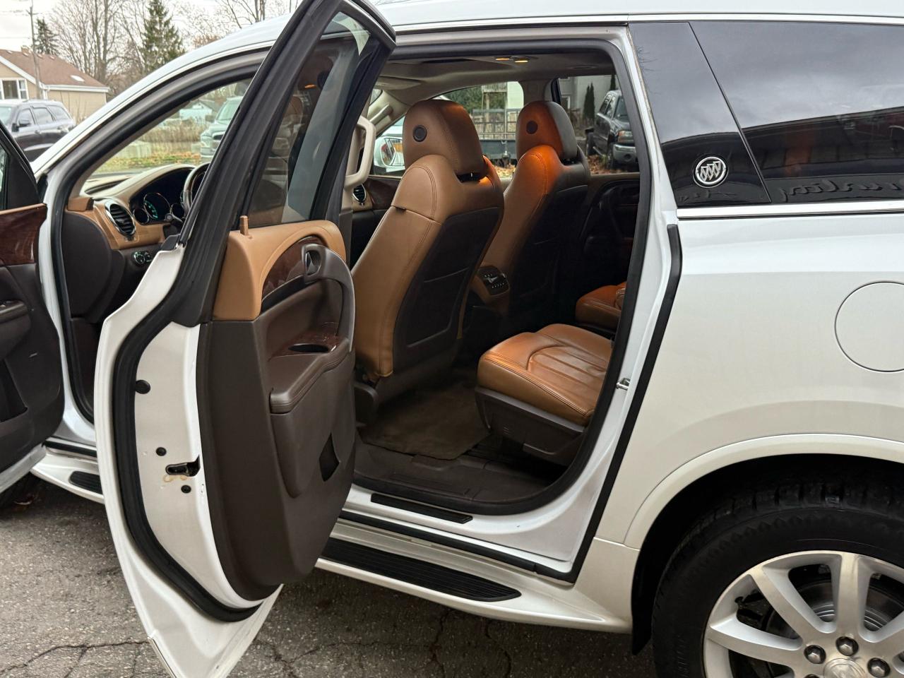 2016 Buick Enclave Premium - Photo #6