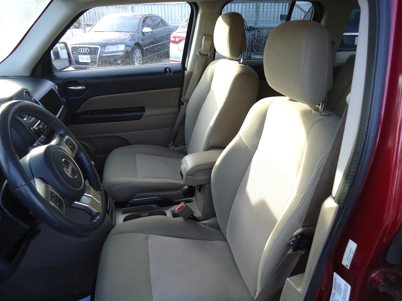2014 Jeep Patriot FWD 4dr North Photo