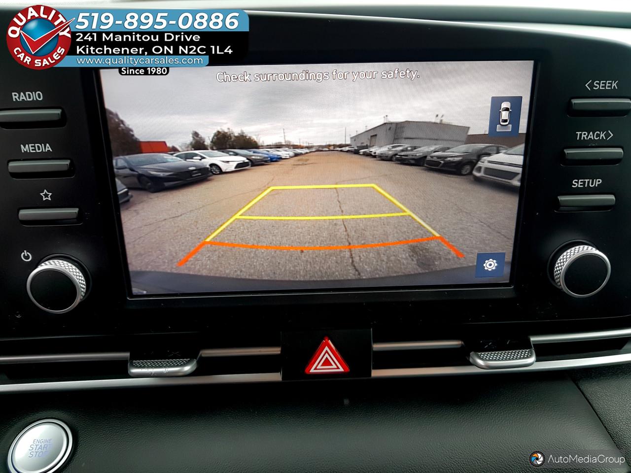 2023 Hyundai Elantra Preferred *HEATED SEATS* Photo