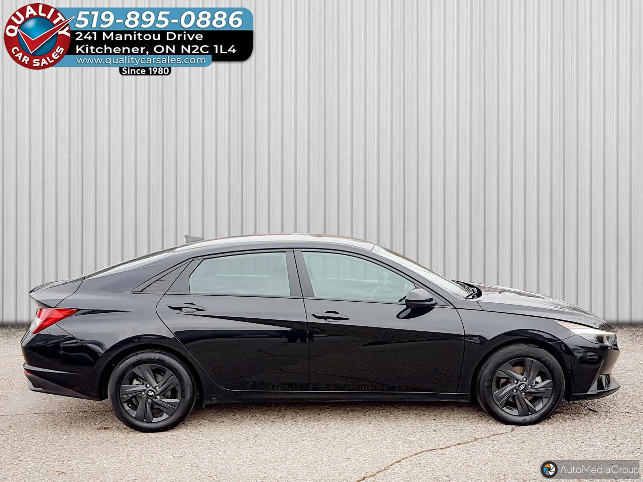 2023 Hyundai Elantra Preferred *HEATED SEATS* Photo